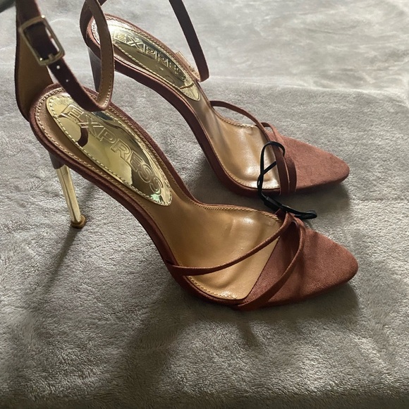 Express Shoes - Express Elegant Brown Strappy Heels new size 9